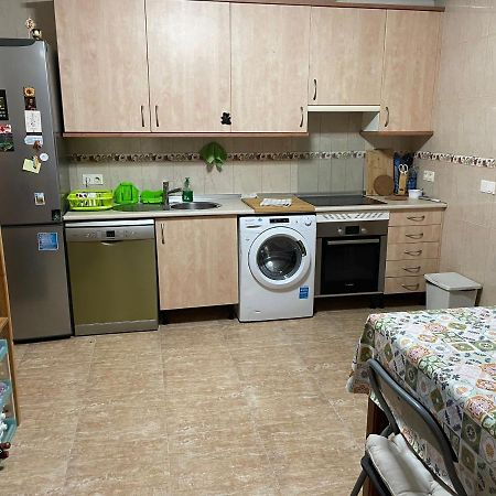 Vivienda Compartida Con Ambiente Familiar Apartment Sesena Exterior photo
