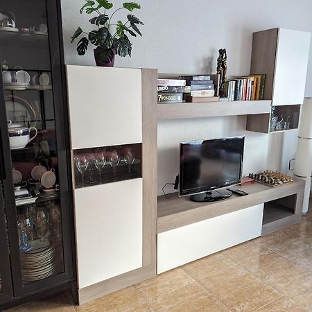 Vivienda Compartida Con Ambiente Familiar Apartment Sesena Exterior photo